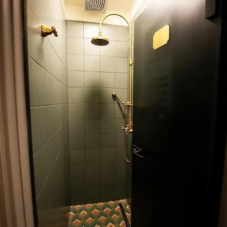 Tempus ブカレスト