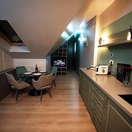 Tempus * ブカレスト