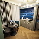 Tempus Hotel *