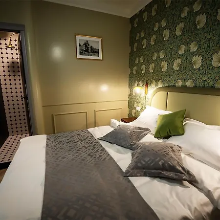 Tempus Hotel Boekarest