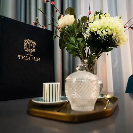 Tempus Готель *